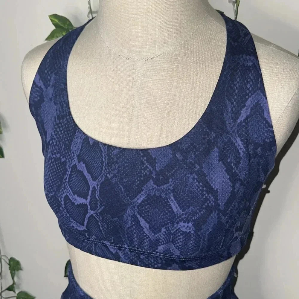 Victoria’s Secret “Flow On Point Legging & Strappy Back Sports Bra” Set - Picture 12 of 16